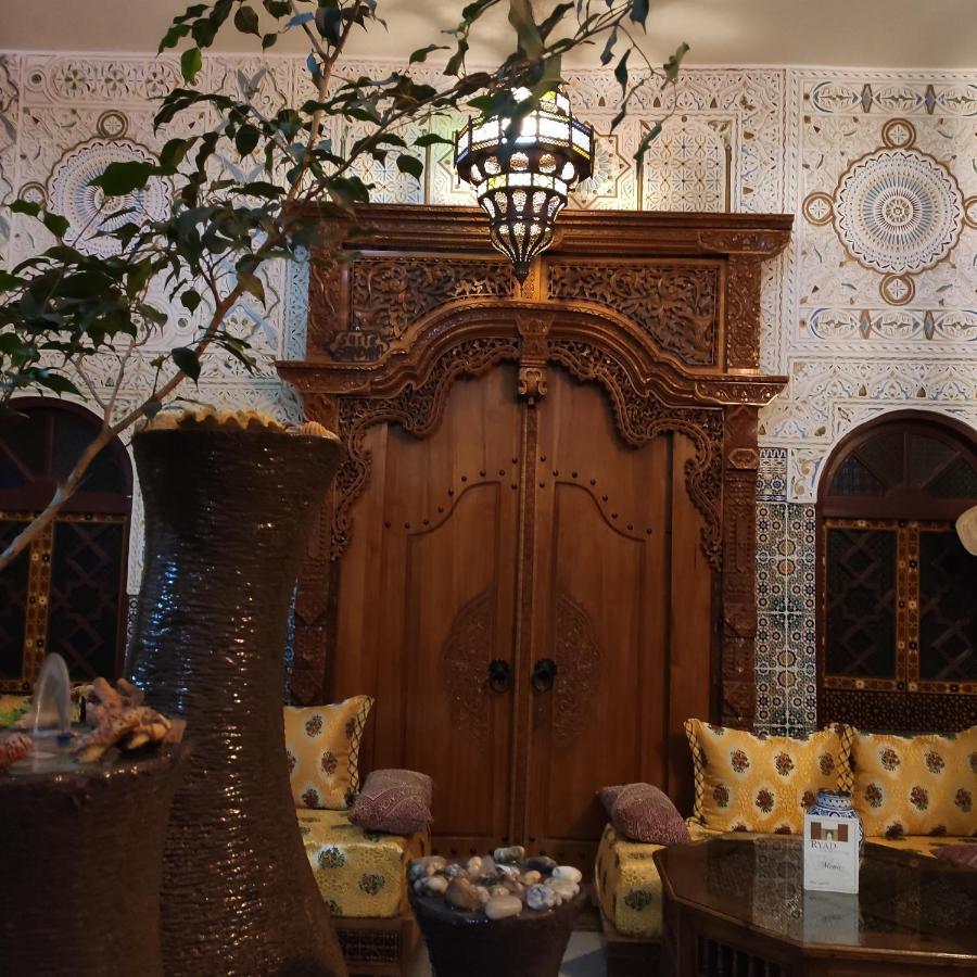 Ryad Bab Berdaine Meknes Exterior photo