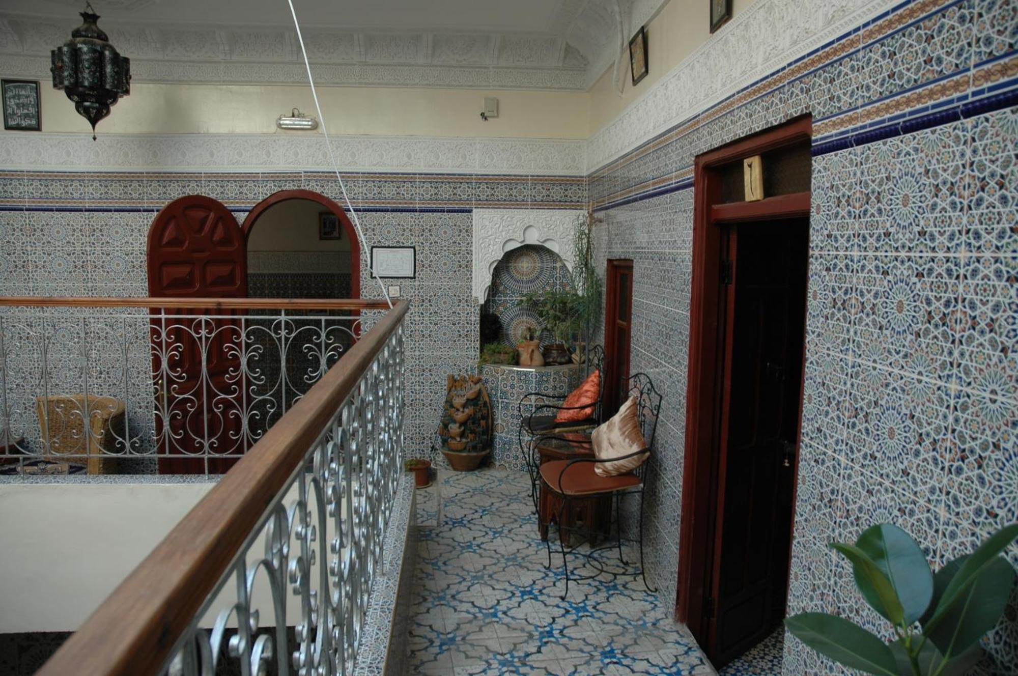 Ryad Bab Berdaine Meknes Exterior photo
